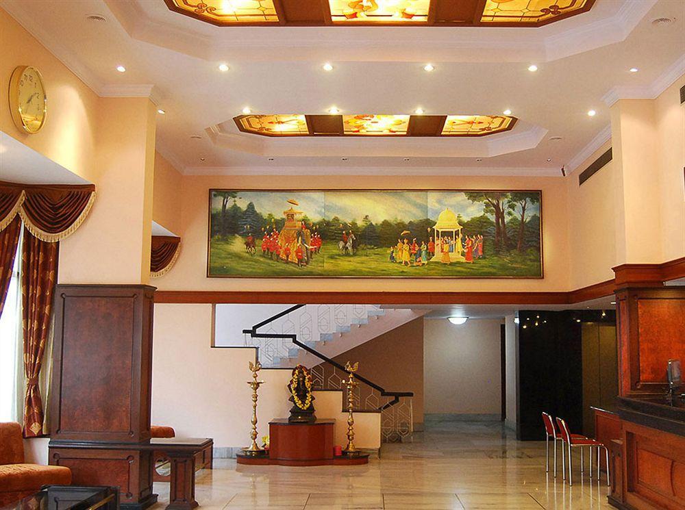 Samrat Residency Otel Bangalore Dış mekan fotoğraf