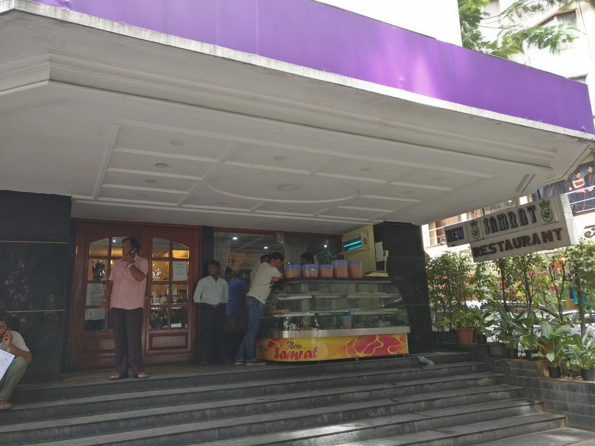 Samrat Residency Otel Bangalore Dış mekan fotoğraf