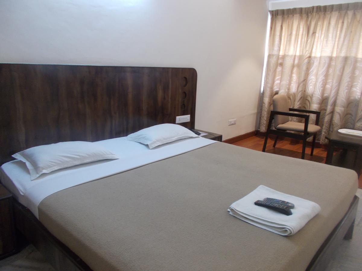 Samrat Residency Otel Bangalore Dış mekan fotoğraf