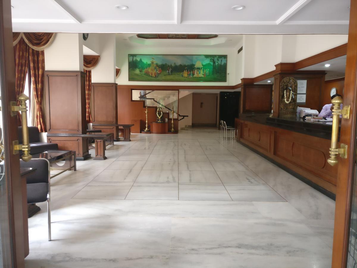 Samrat Residency Otel Bangalore Dış mekan fotoğraf