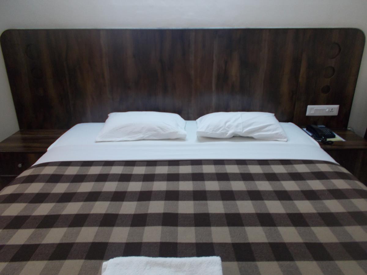 Samrat Residency Otel Bangalore Dış mekan fotoğraf